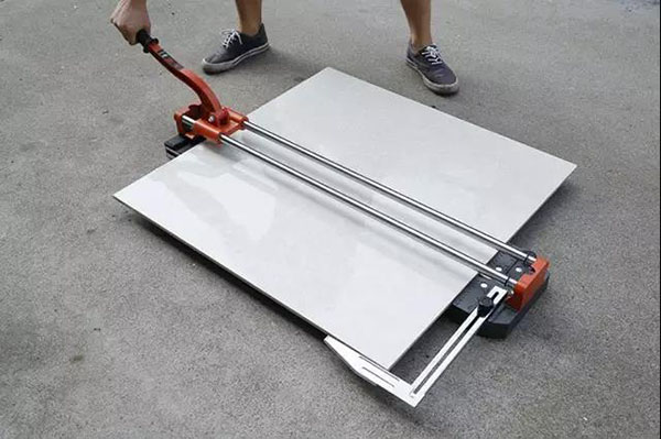 手动瓷砖切割机正确使用方法